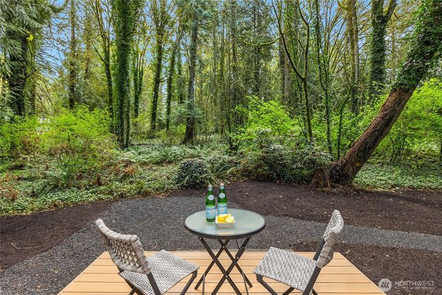14442 Phelps Road NE, Bainbridge Island, WA 98110
