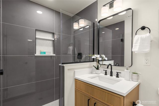 14442 Phelps Road NE, Bainbridge Island, WA 98110