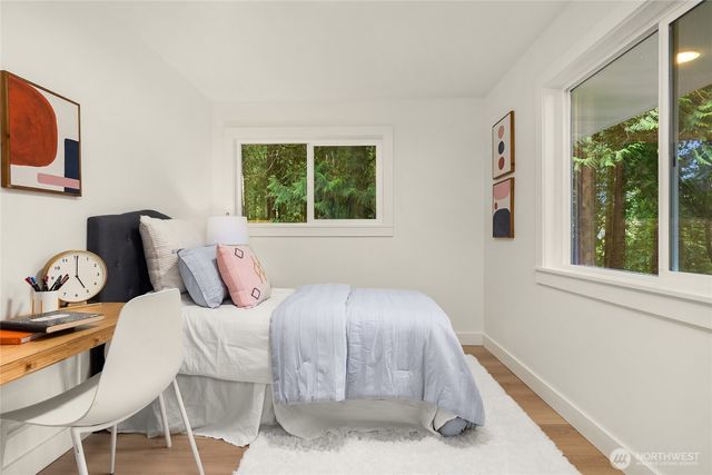 14442 Phelps Road NE, Bainbridge Island, WA 98110