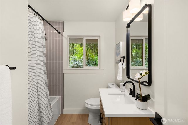 14442 Phelps Road NE, Bainbridge Island, WA 98110