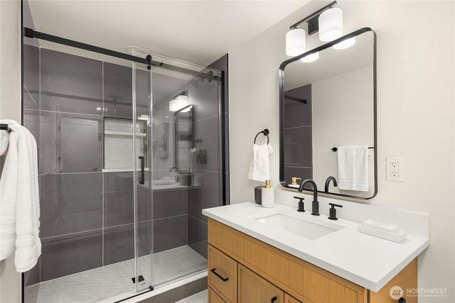 14442 Phelps Road NE, Bainbridge Island, WA 98110