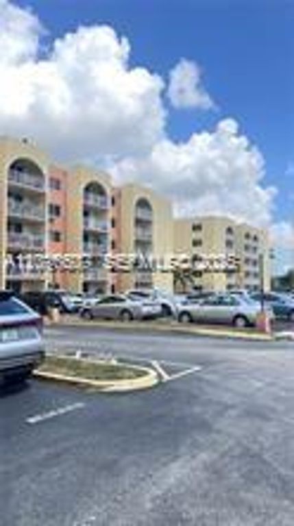6990 NW 186th St 4-210A, Hialeah, FL 33015