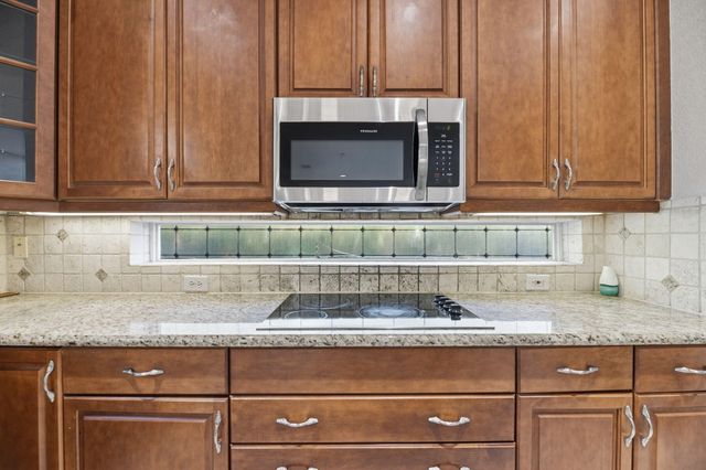 9705 Napoli Woods Lane, Delray Beach, FL 33446