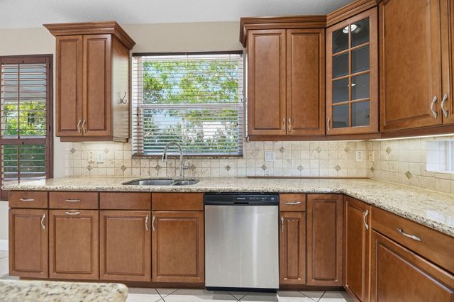 9705 Napoli Woods Lane, Delray Beach, FL 33446