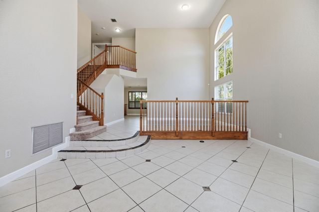 9705 Napoli Woods Lane, Delray Beach, FL 33446