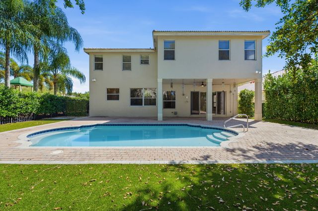 9705 Napoli Woods Lane, Delray Beach, FL 33446