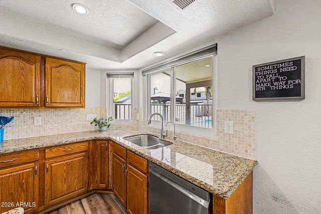 7641 W MAUI Lane, Peoria, AZ 85381