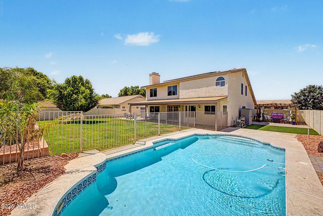 7641 W MAUI Lane, Peoria, AZ 85381