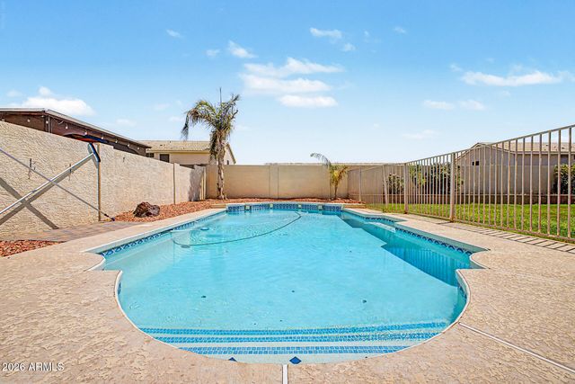 7641 W MAUI Lane, Peoria, AZ 85381