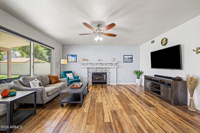 7641 W MAUI Lane, Peoria, AZ 85381