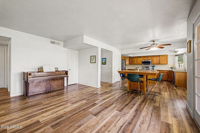 7641 W MAUI Lane, Peoria, AZ 85381