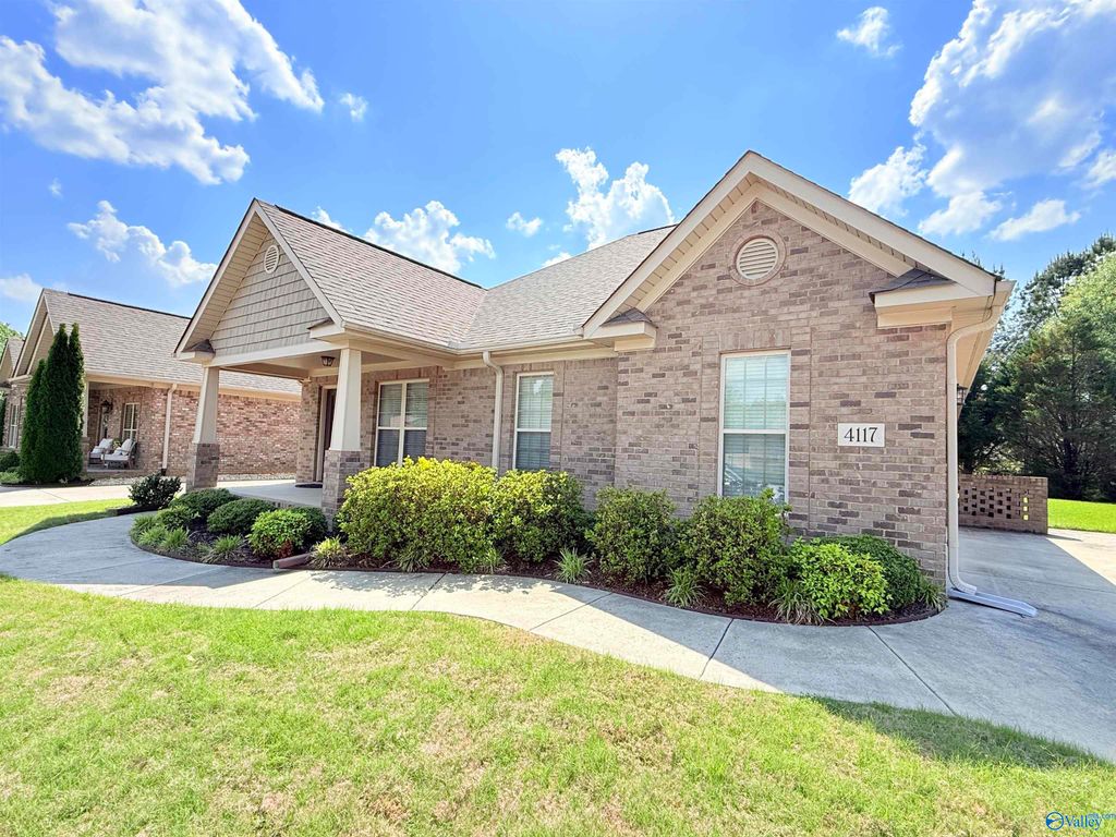 4117 Clydesdale Way SW, Decatur, AL 35603