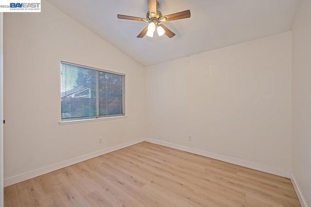 10 Fig Leaf Ct, Sacramento, CA 95838