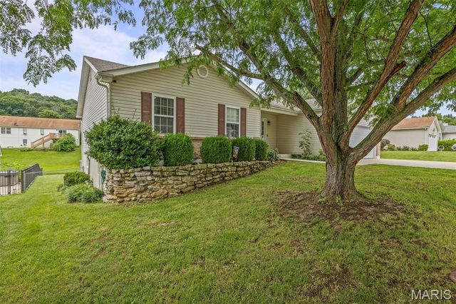 4222 NW Point Drive, House Springs, MO 63051