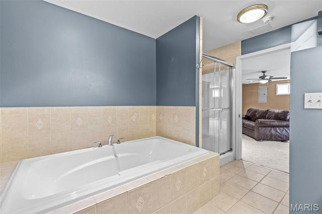 4222 NW Point Drive, House Springs, MO 63051