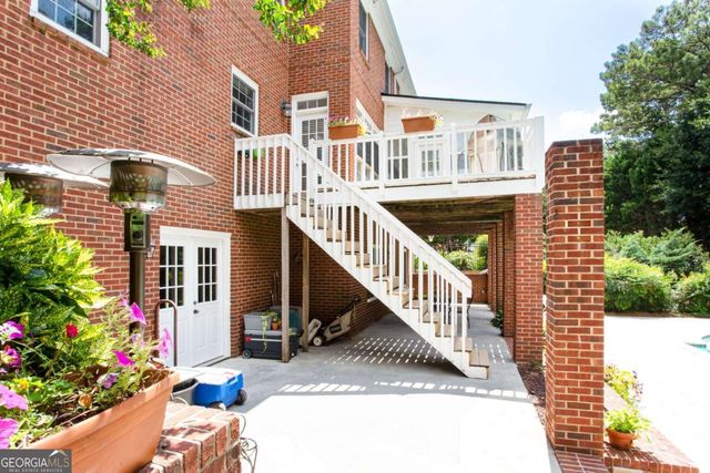 2651 Brentford Lane, Snellville, GA 30078