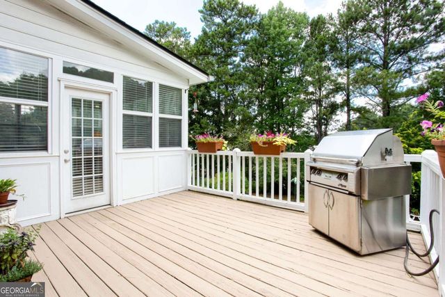 2651 Brentford Lane, Snellville, GA 30078