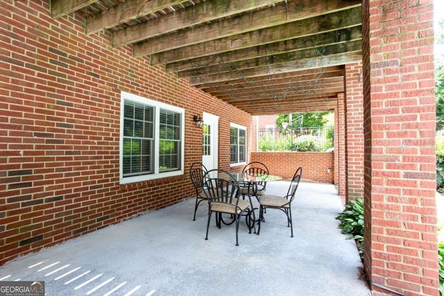 2651 Brentford Lane, Snellville, GA 30078