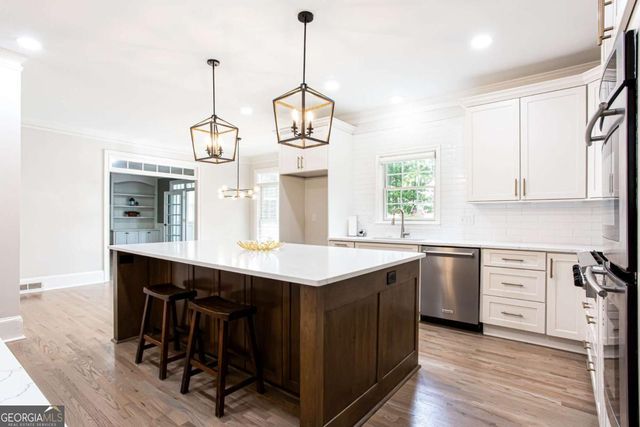 2651 Brentford Lane, Snellville, GA 30078