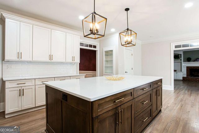 2651 Brentford Lane, Snellville, GA 30078