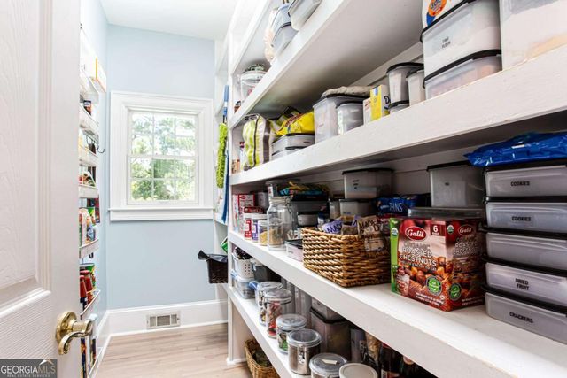 2651 Brentford Lane, Snellville, GA 30078