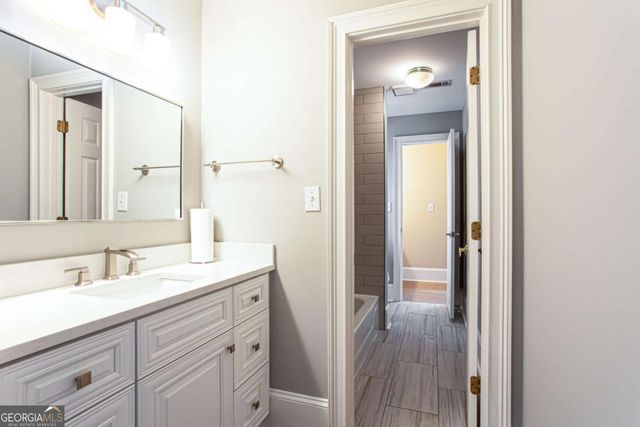 2651 Brentford Lane, Snellville, GA 30078