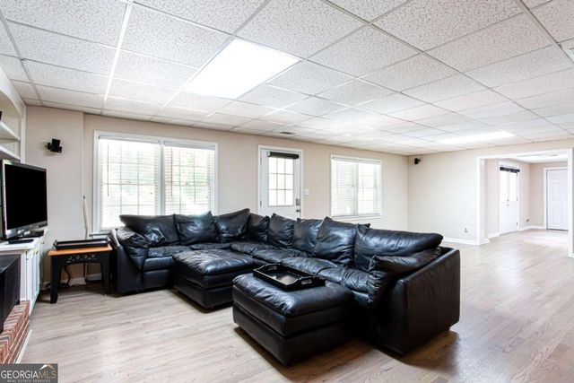 2651 Brentford Lane, Snellville, GA 30078