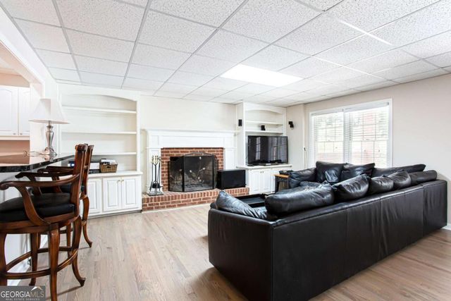 2651 Brentford Lane, Snellville, GA 30078