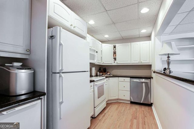 2651 Brentford Lane, Snellville, GA 30078