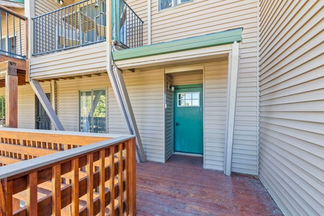 33757 Upper Leland Rd B, Pinecrest, CA 95364