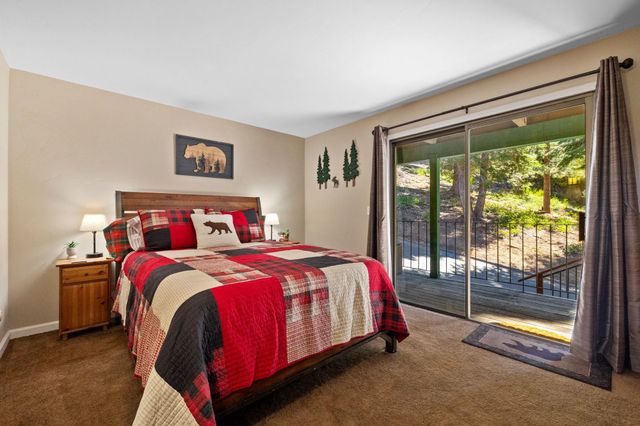 33757 Upper Leland Rd B, Pinecrest, CA 95364