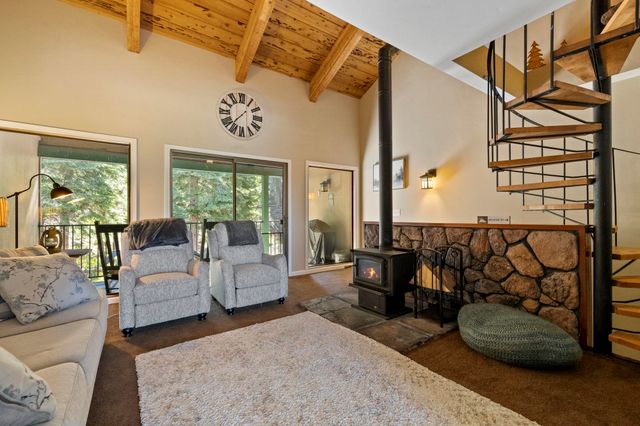 33757 Upper Leland Rd B, Pinecrest, CA 95364