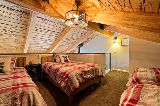 33757 Upper Leland Rd B, Pinecrest, CA 95364