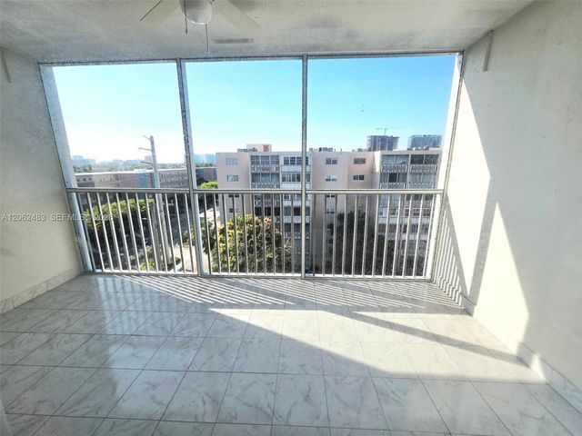 319 NE 14th Avenue 702, Hallandale Beach, FL 33009