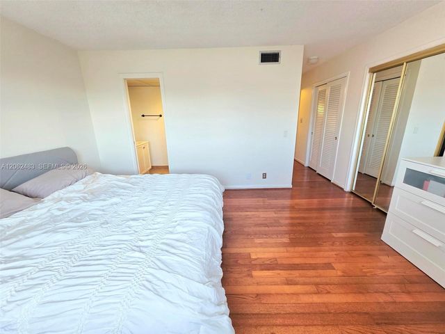319 NE 14th Avenue 702, Hallandale Beach, FL 33009