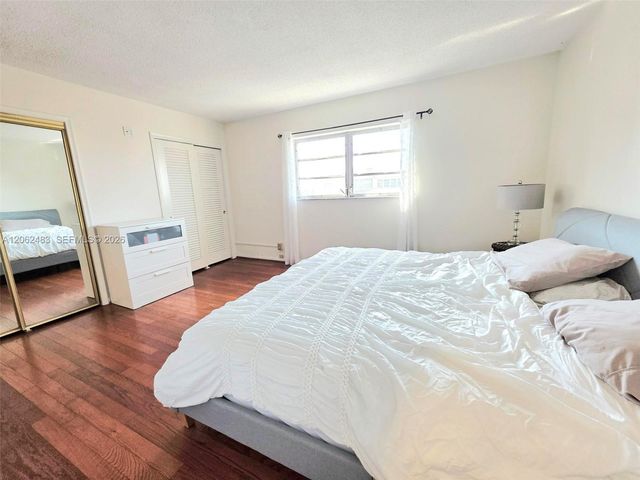 319 NE 14th Avenue 702, Hallandale Beach, FL 33009