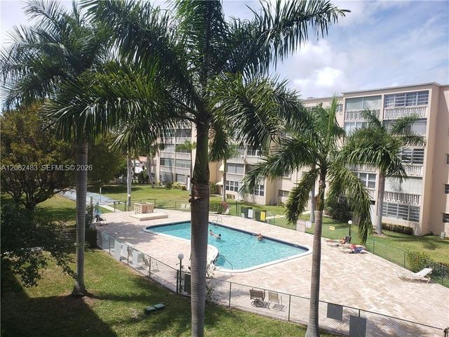 319 NE 14th Avenue 702, Hallandale Beach, FL 33009