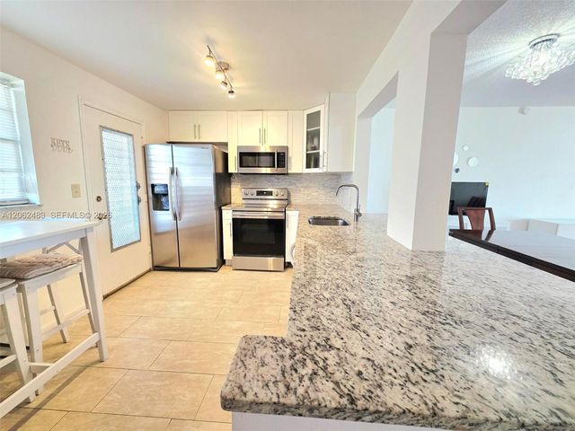 319 NE 14th Avenue 702, Hallandale Beach, FL 33009