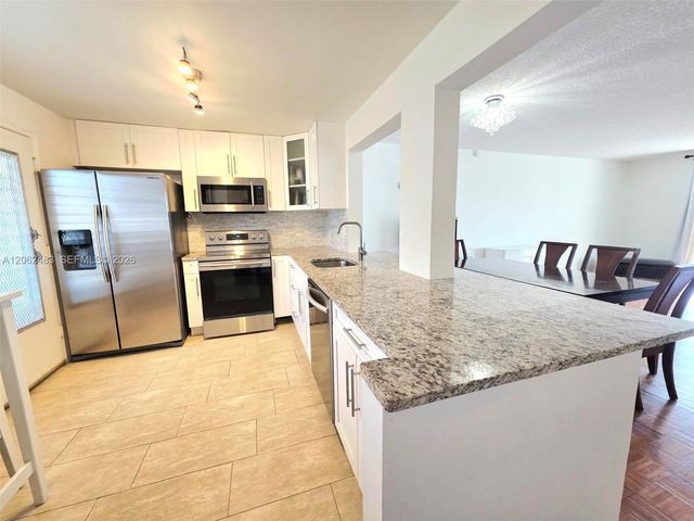 319 NE 14th Avenue 702, Hallandale Beach, FL 33009