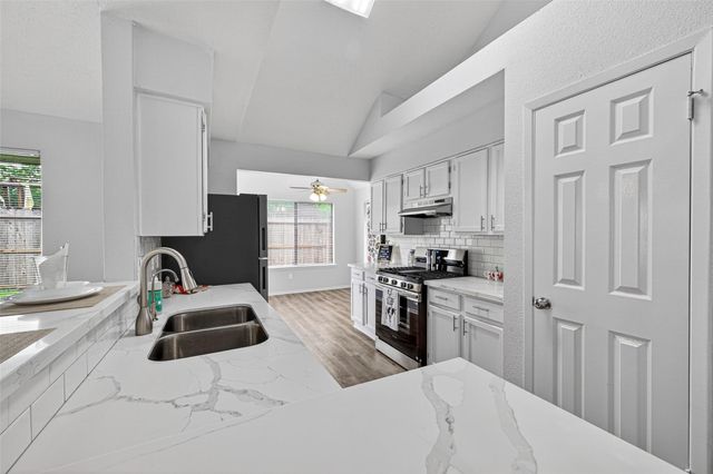2302 Wigmaker Drive, Katy, TX 77493