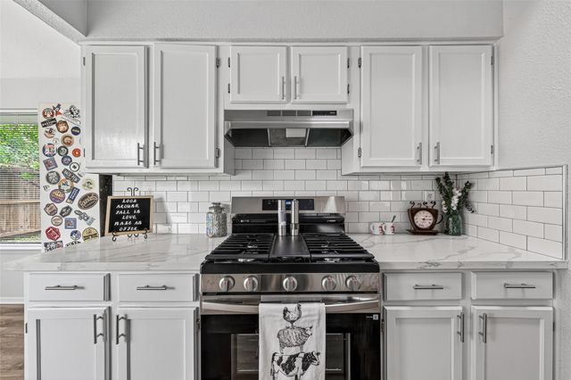 2302 Wigmaker Drive, Katy, TX 77493