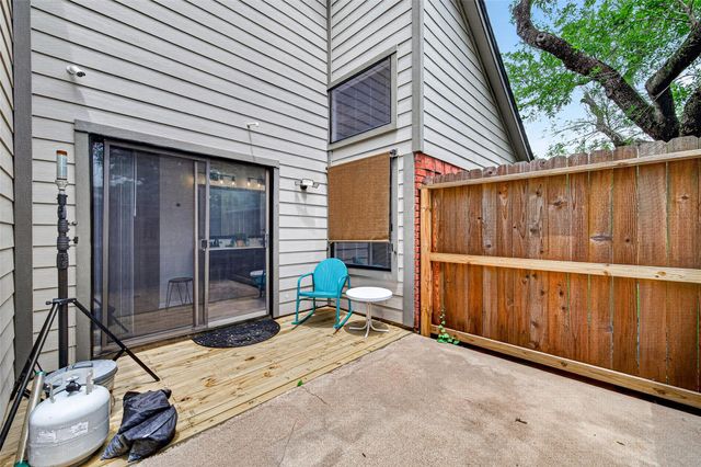 2302 Wigmaker Drive, Katy, TX 77493