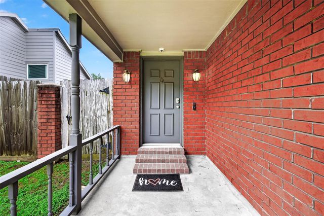2302 Wigmaker Drive, Katy, TX 77493