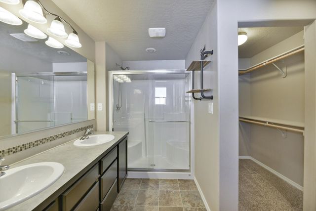 917 S Soda Rd, Spokane, WA 99224