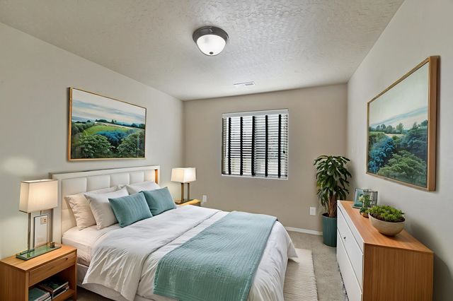 917 S Soda Rd, Spokane, WA 99224