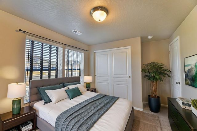 917 S Soda Rd, Spokane, WA 99224