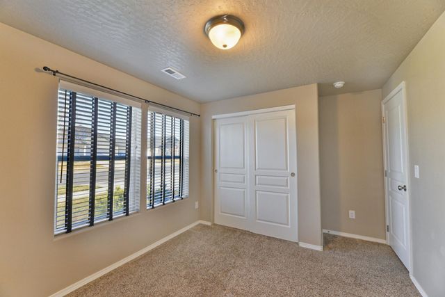 917 S Soda Rd, Spokane, WA 99224