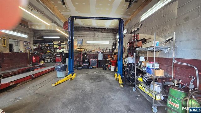 422 Monroe Street, Passaic, NJ 07055