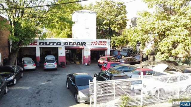 422 Monroe Street, Passaic, NJ 07055