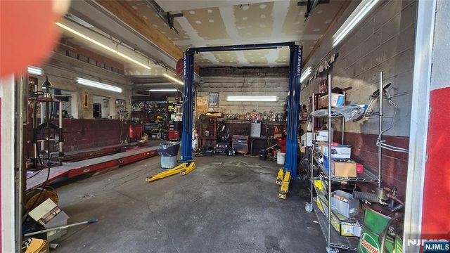 422 Monroe Street, Passaic, NJ 07055